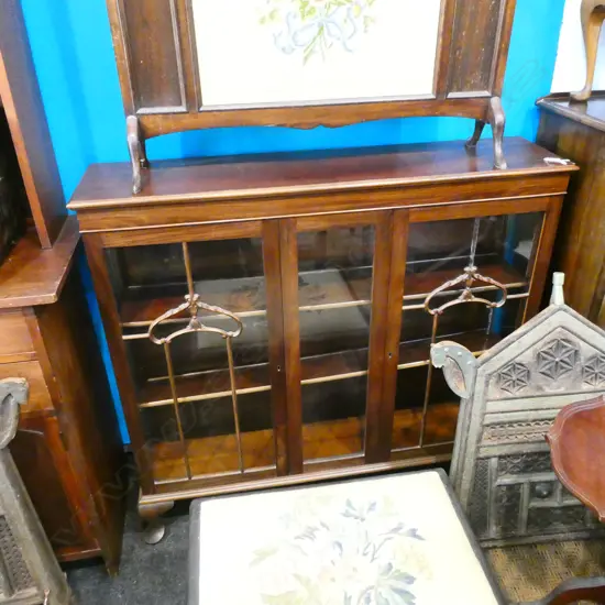 2 DOOR GLAZED DISPLAY CABINET H. 1110MM W. 1170MM