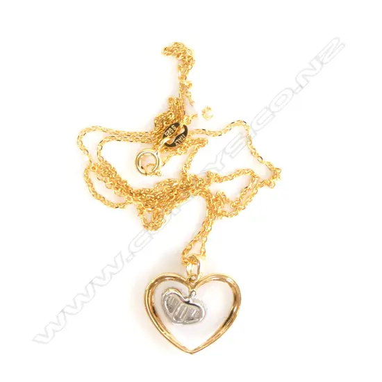 18CT Y.GOLD & DIAMOND 0.22ct HEART PENDANT