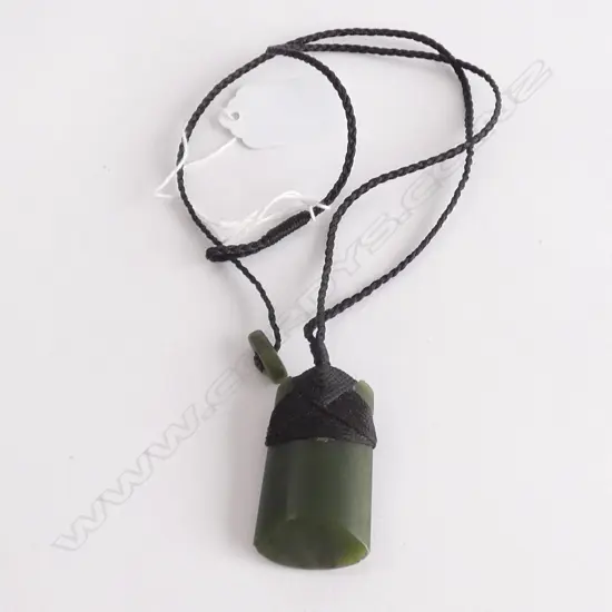 MODERN POUNAMU PENDANT IN POUCH