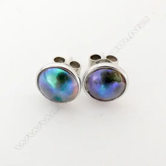 18CT WHITE GOLD NZ PAUA PEARL EARRINGS 
