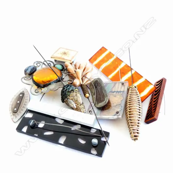 ASST. CONTEMPORARY BROOCHES & HAT PINS