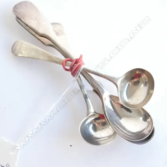 2 SILVER OLD ENGLISH PTN SALT SPOONS & PR EP MUSTARD SPOONS 