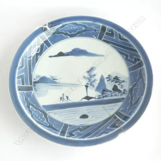 JAPANESE 19TH CENTURY PLATE WITH AUTHENTIC KINSUGI REPAIR - DIA. 250MM