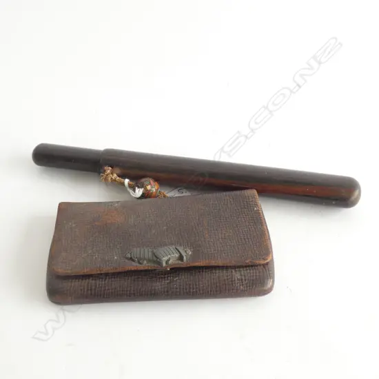 OLD JAPANESE SMOKERS SET. PIPE POUCH BEAD