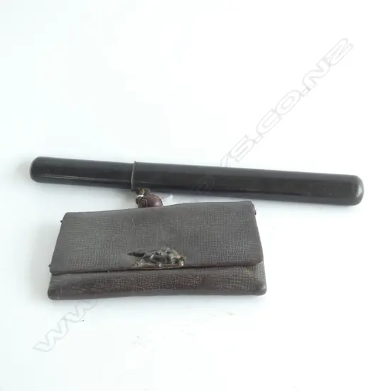 OLD JAPANESE SMOKERS SET. PIPE POUCH BEAD
