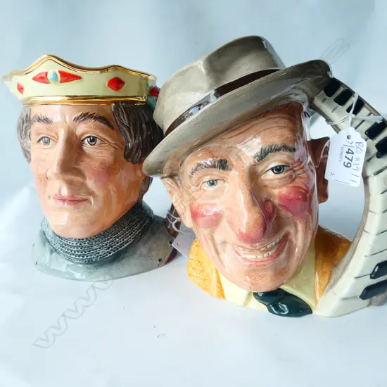 2 R/DOULTON CHARACTER JUGS HENRY V & JIMMY DURANTE H. 190MM 
