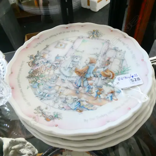 4 R/DOULTON PLATES: THE OWL & THE PUSSY CAT Dia.220mm