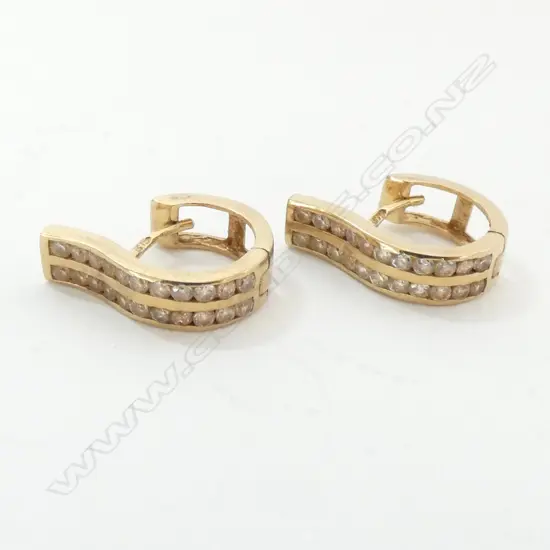 EARRINGS, 9ct GOLD, RUB OVER SET WITH STONES