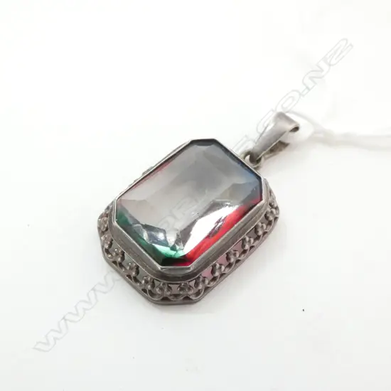 PENDANT, VINTAGE COLOURED STONE, SET IN SILVER