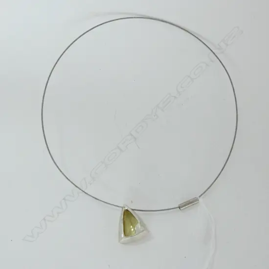 SILVER & FANCY CUT CITRINE PENDENT ON WIRE NECKLACE