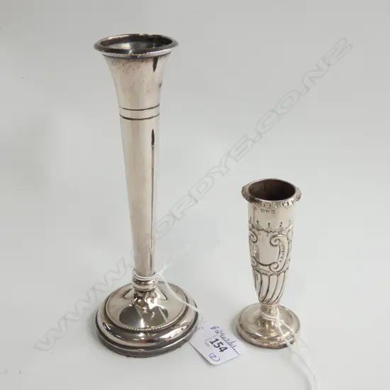 2 STG SILVER VASES 1899 AND 1976 H 9O AND 170 MM