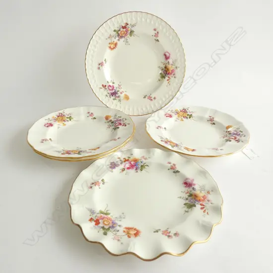 FIVE ASST. ROYAL CROWN DERBY / DERBY POSIES PLATES. LARGEST DIA. 235MM