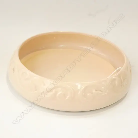 CROWN LYNN MAORI PATTERN BOWL D 180 MM