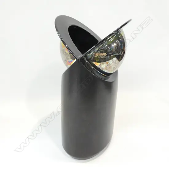 ROSENTHAL BLACK & MIRRORED STYLISED VASE BY JAN VAN DER VAART  H. 285MM