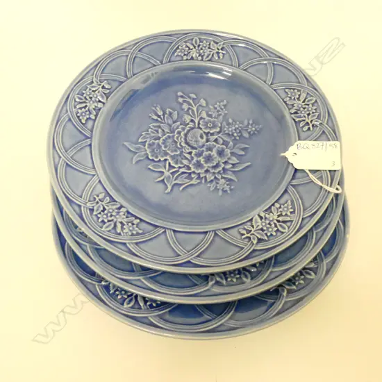 3 DECORATIVE PORTUGUESE PLATES 210MM DIA