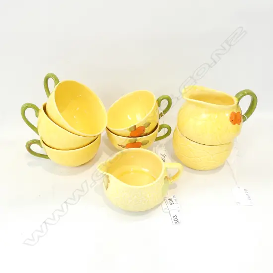 ROYAL VENTON WARE - 7 PC SET PLUS 1 OTHER 