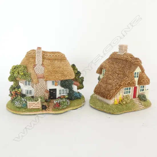 LILLIPUT LANE - TWO HOOTS & RAINBOWS END. WITH BOXES & CERTIFICATES