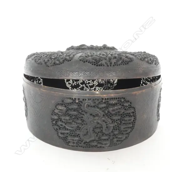 OLD ORIENTAL BRONZE/COPPER FINELY EMBOSSED BOX..