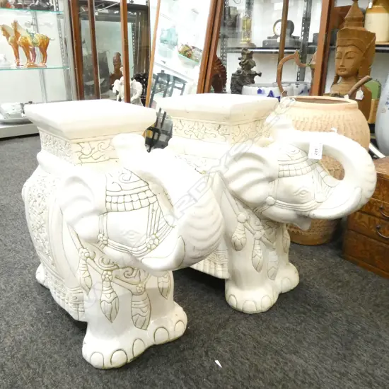 PR LARGE WHITE ELEPHANTS H. 435MM