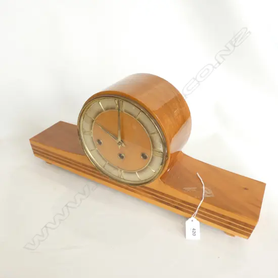 1950S MANTLE CLOCK 