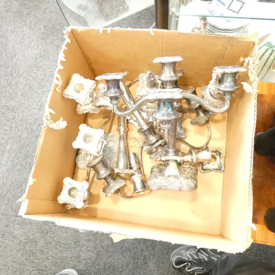 BOX LOT EP CANDELABRA