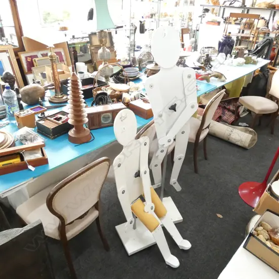 2 WHITE PAINTED CHILD MANNEQUINS H.1480MM AF