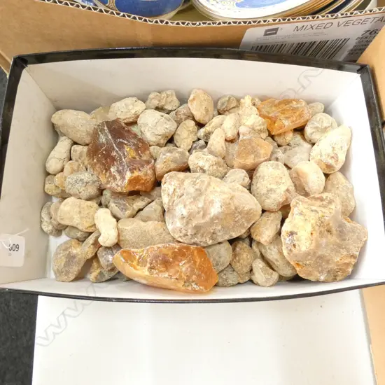 BOX SMALL KAURI GUM NUGGETS 