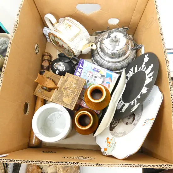 BOX LOT WEDGWOOD, TEAPOT, VINTAGE ROBOTS ETC