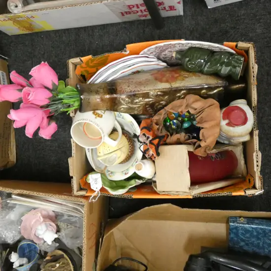 BOX LOT MARBLES, CERAMICS ETC