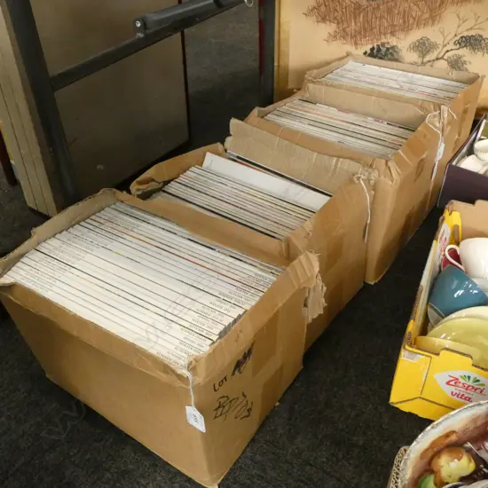 4 BOXES ART NEW ZEALAND MAGAZINES - 30+ PER BOX