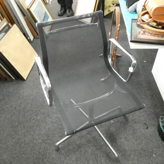 EAMES STYLE EA108 MESH OFFICE CHAIR