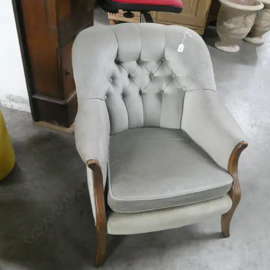 GREY VELVET UPHOLSTERED RETRO ARMCHAIR 