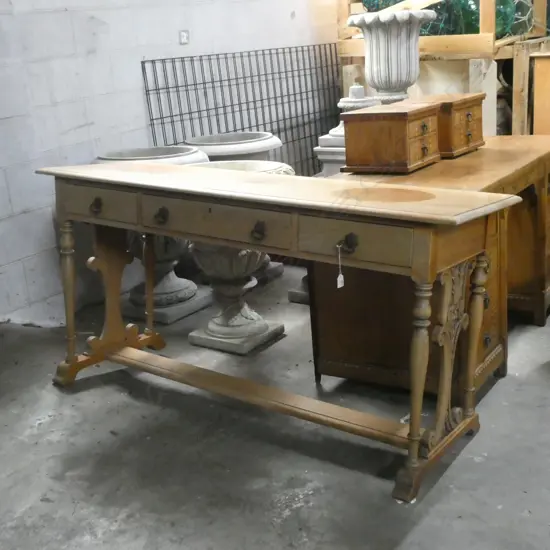 MAHOGANY HALL TABLE (requires a repolish) 1520x 510 x 780mm