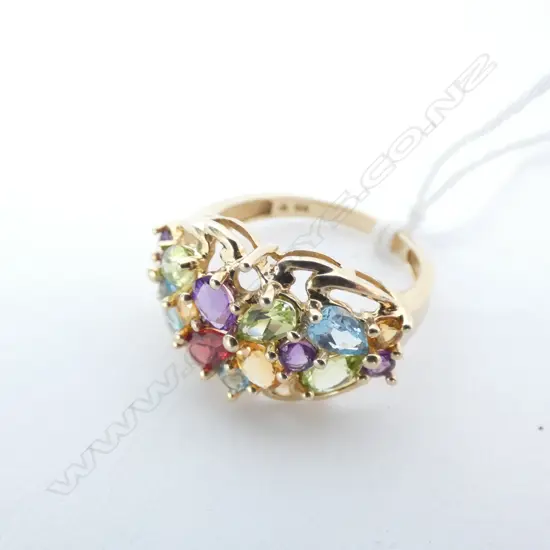 10 CT AMETHYST & GARNET RING ONE STONE MISSING