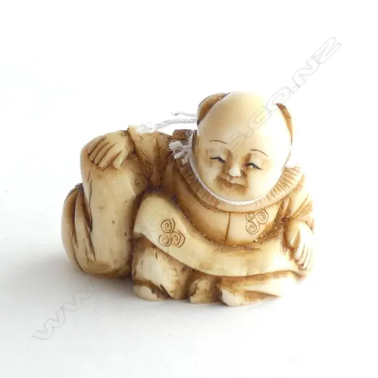 ORIENTAL MARINE IVORY NETSUKE FIGURE & SACK?