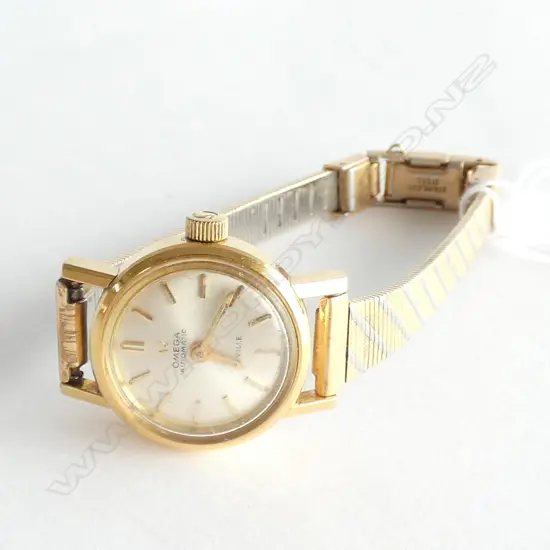 LADIES OMEGA VINTAGE WRIST WATCH G/PLATE WORKING