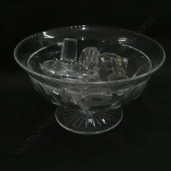 FOOTED CRYSTAL BOWL + 5 DECANTER STOPPERS 