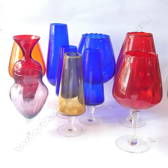 10 LG COLOURED STEMMED GLASS GOBLETS / VASES. CLEAR GLASS STEMS. 4 BLUE / 3 RED / 1 ORANGE / AUBERGINE / AMBER