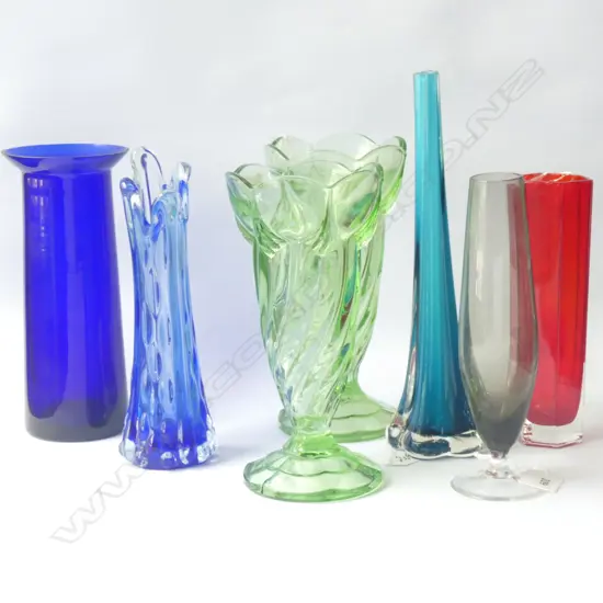 SEVEN COLOURED GLASS VASES - TALLEST 200MM. BLUE / GREEN / RED & SMOKEY GREY