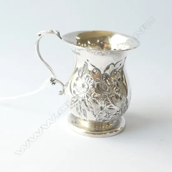 STG SILVER EMBOSSED MUG SHEFFIELD 1904 H 75 MM