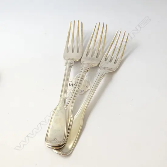 3 19THC SILVER TABLE FORKS FIDDLE & THREAD 255GMS