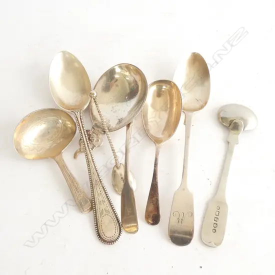 8 SILVER SPOONS 133 GRAMS