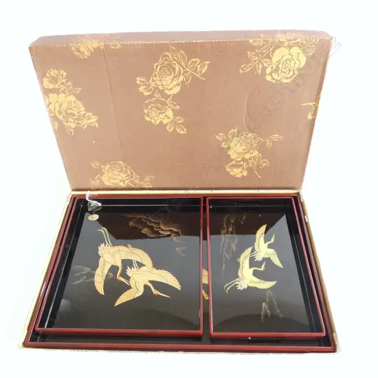 JAPANESE 3-PCE LACQUERED TRAYS - RED CROWNED GOLD CRANES - IN ORIGINAL BOX. LARGEST - 480 X 300MM