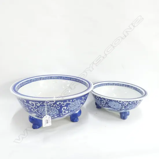 2 CHINESE BONSAI POTS 300MM DIA