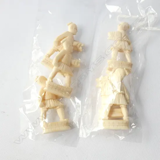 6 CHINESE CARVED IVORY WARRIORS H 40MM