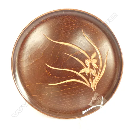 JAPANESE WOODEN TRAY - CARVED PLANT DESIGN - DIA. 180MM 