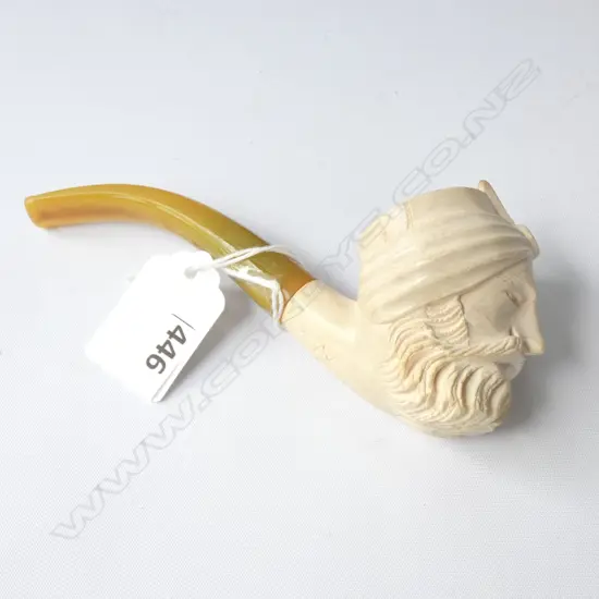 MEERRSCHAUM PIPE OF AN ANCIENT PHILOSOPHER L 1350 MM