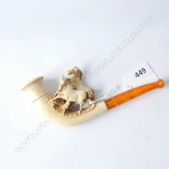 MEERSCHAM PIPE WITH 2 HORSES L 150 MM