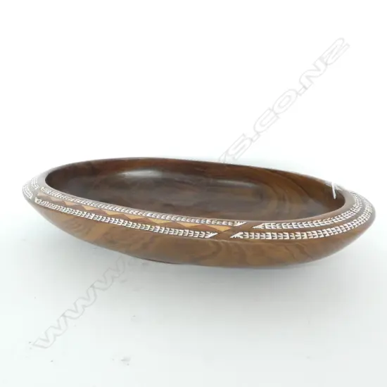 SOLOMON IS HARDWOOD BOWL INLAID WITH MOTHER OF PEARL RIM 425 X 250MM