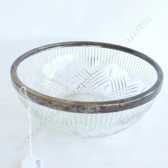 IRISH CRYSTAL BOWL WITH SILVERPLATE RIM Dia.220mm